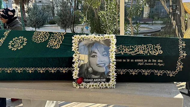 Sanatçısı Gönül Akkor son yolculuğuna uğurlandı