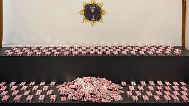 10 bin adet sentetik ecza yakalandı