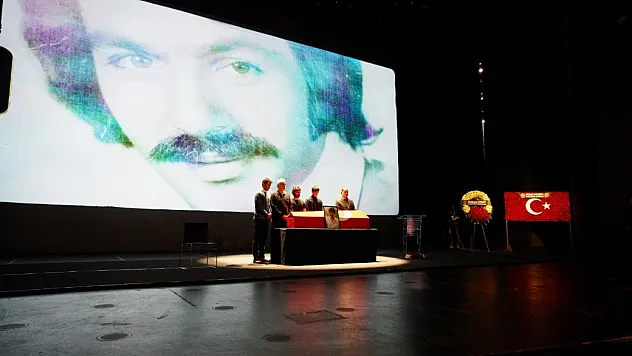 Ferdi Tayfur için AKM'de tören düzenlendi