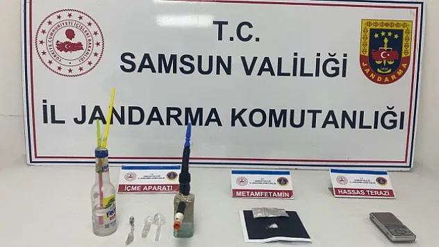 Aranan şahıs uyuşturucu maddeyle yakalandı