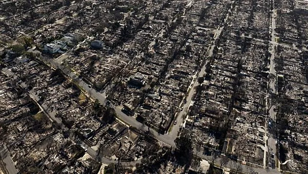 Son 40 yıldaki en geniş kentsel alan yandı