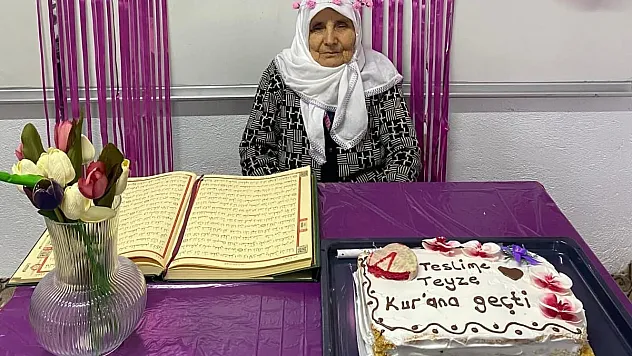 Amasyalı Teslime Nine 4 ayda Kur'an-ı Kerim okumayı öğrendi