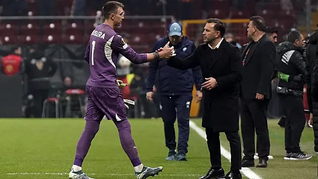 Fernando Muslera ıslıklandı