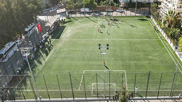 Efeler'de öğrenciler futbol turnuvasında buluşacak