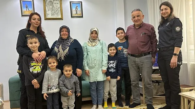Şehit emniyet teşkilatı mensubunun ailelerine ziyaret