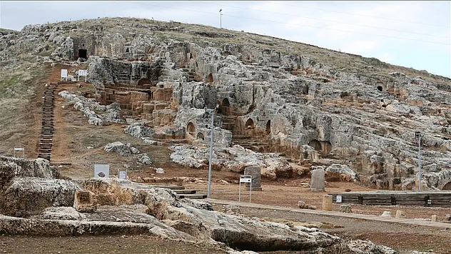 Perre Antik Kenti'nde 1800 yıl önceki üzüm işliği canlandırılacak