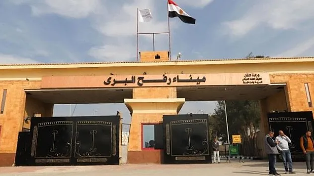 Refah Sınır Kapısı tahliyesi için açıldı