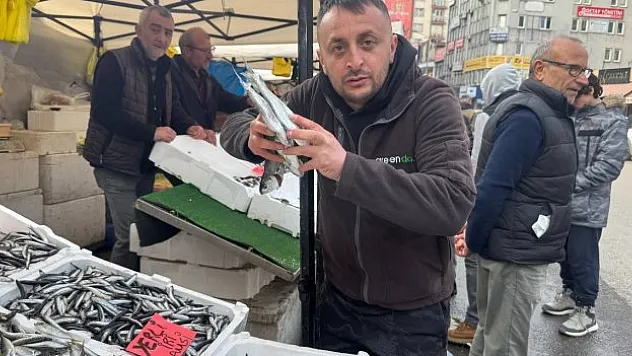 Tezgahlarda istavrit şenliği