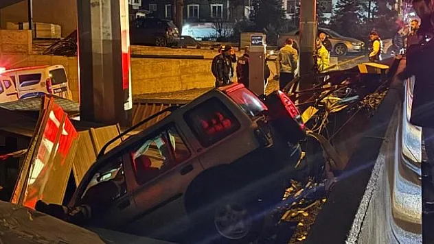 Cip elektrik panosuna çarptı