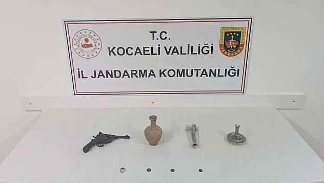 Araçta tarihi eser ele geçirildi