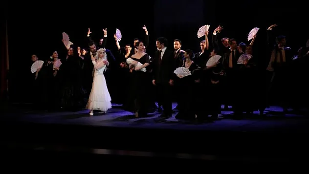 'Kanlı Düğün' sahnede