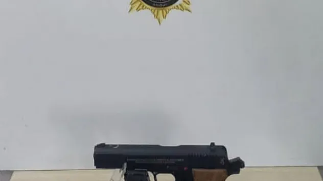 Ruhsatsız silahla yakalandı