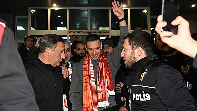 Galatasaray tarihindeki 210. yabancı futbolcu, Frankowski oldu