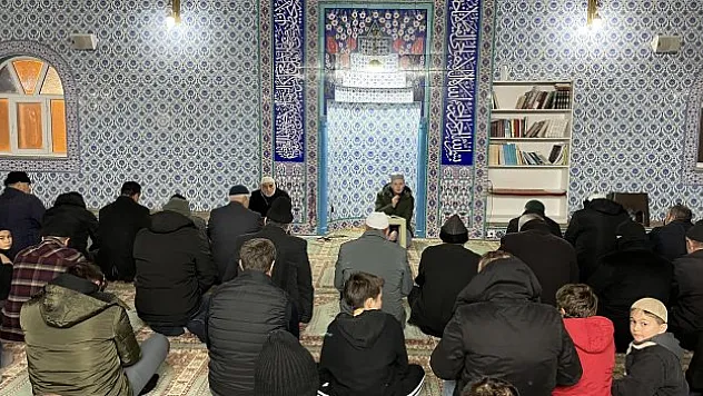 Ramazan ayının habercisi huşu içinde idrak edildi