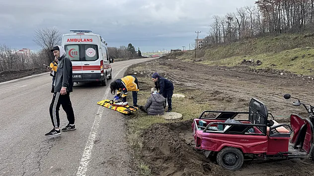 Devrilen üç tekerlekli motosikletin sürücüsü yaralandı