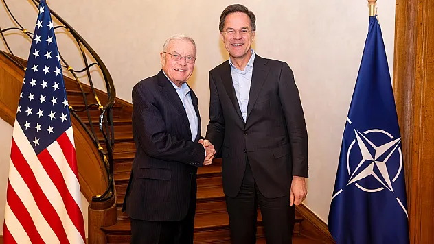 NATO Genel Sekreteri Rutte ile ABD'nin Ukrayna ve Rusya Özel Temsilcisi Kellogg ile bir araya geldi