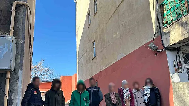 Kars'ta 5 düzensiz göçmen yakalandı