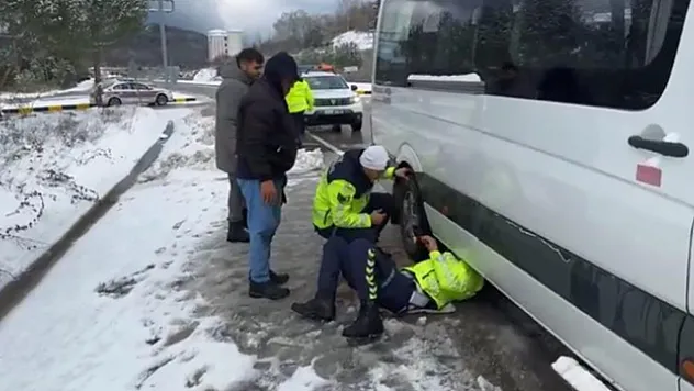 Jandarma sıkışan zincir için seferber oldu