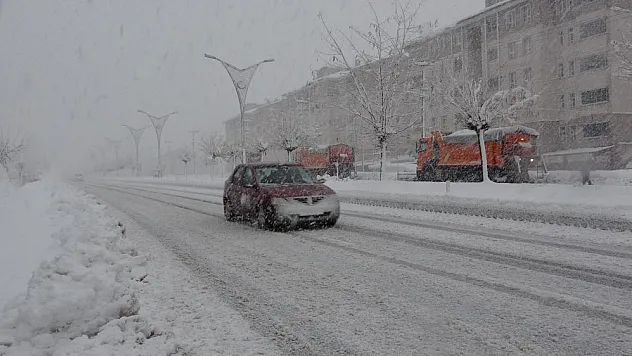 Bitlis'te eğitime ara