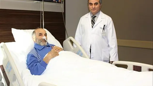 Karaciğer ve Safra'dan 400 taş çıkardılar