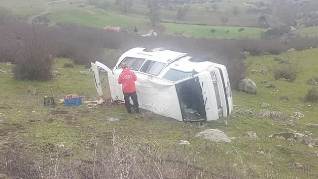 İvrindi'de panelvan şarampole yuvarlandı