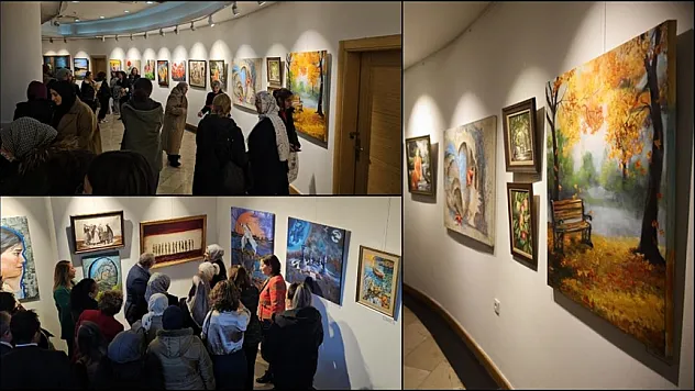 71 kadın ressamın ortak sergisi açıldı