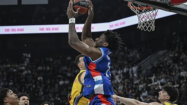 Anadolu Efes ALBA Berlin'i mağlup etti