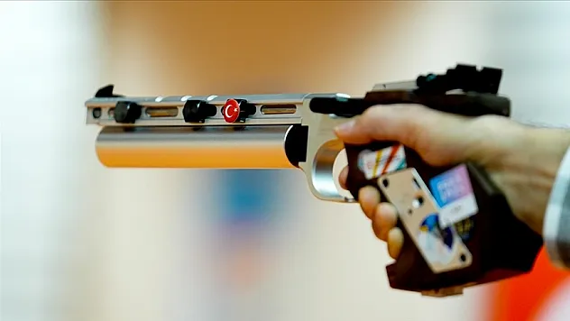 Milli atıcı Tunahan Tatoğlu, Avrupa şampiyonu oldu