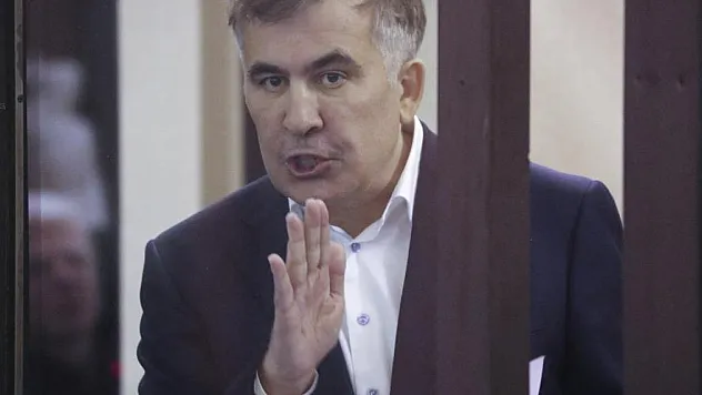 Eski Gürcistan Cumhurbaşkanı Saakaşvili'ye 9 yıl hapis cezası
