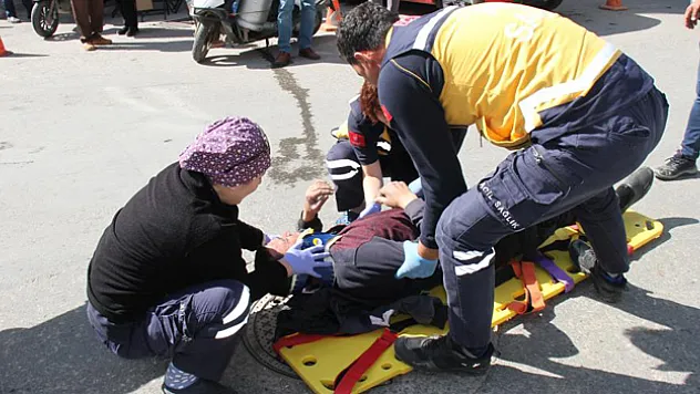 Motokuryeler çarpıştı