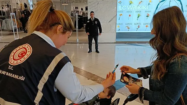 Tüketici hakları için bilgilendirme standı