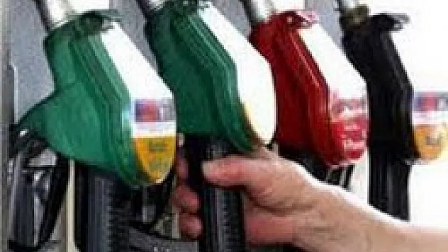 Petrol fiyatları tırmanıyor