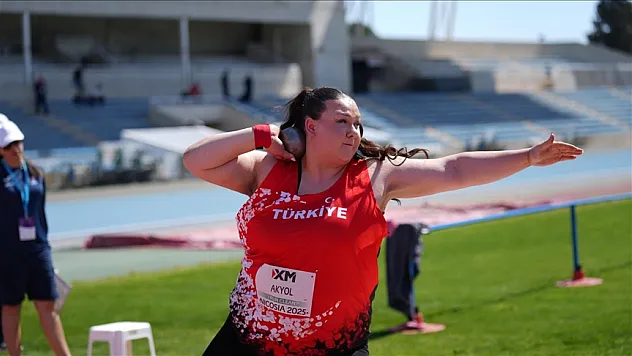 Milli atlet Pınar Akyol, altın madalya kazandı