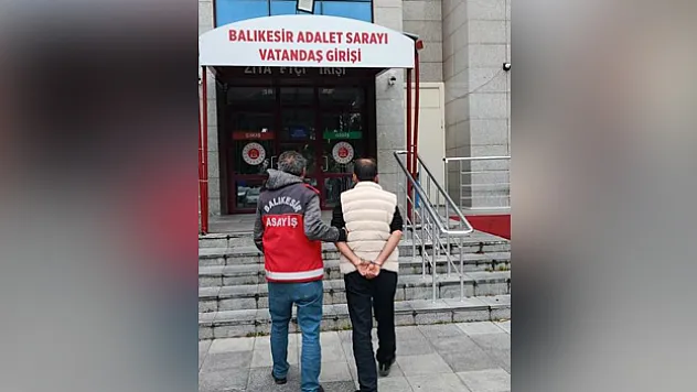 Altın hırsızı polisten kaçamadı