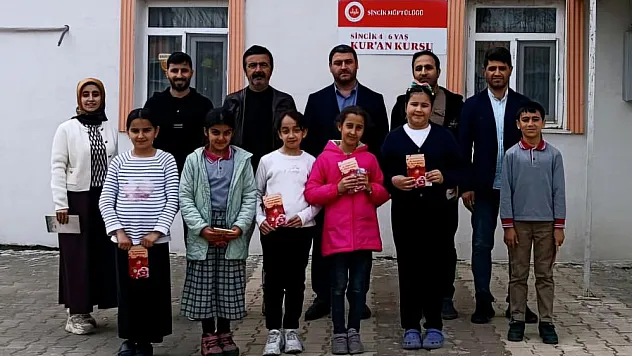 Öğrenciler harçlıklarını Filistin'e gönderdi