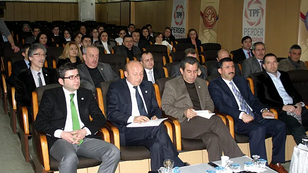 'Gülmesini bilmeyen dükkan açmasın'