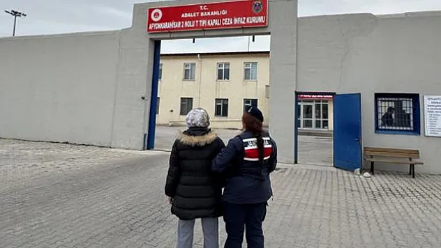 18 yıl hapis cezasıyla aranan şahsı JASAT yakaladı