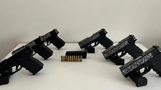 Durdurulan araçtan cephanelik çıktı