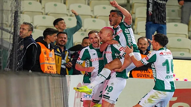 Konyaspor, evindeki galibiyetlerle alt sıralardan uzaklaşıyor