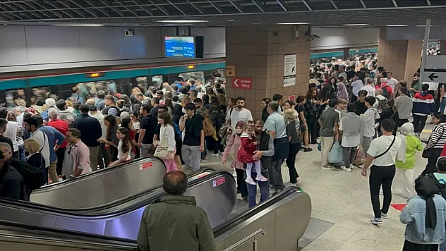 Bayramda raylı sistemleri 2,9 milyon yolcu kullandı