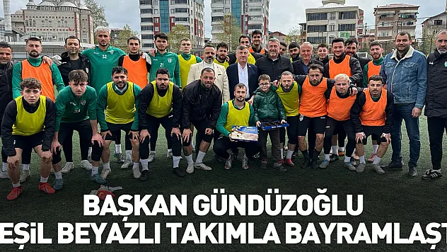 Başkan Gündüzoğlu, yeşil beyazlı takımla bayramlaştı