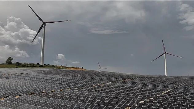Elektrik kurulu gücünde rüzgar ve güneşin payı yüzde 30'a yükseldi