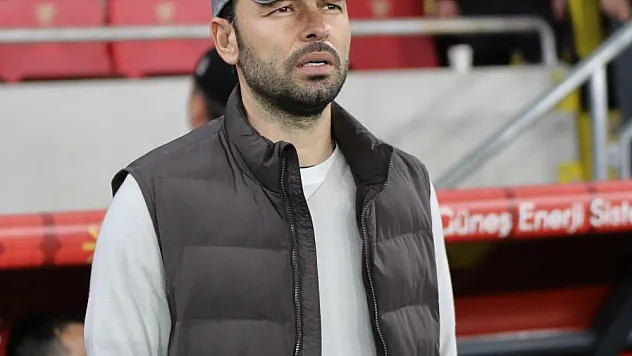 Selçuk İnan: 'Göztepe fiziksel olarak çok güçlü bir takım'