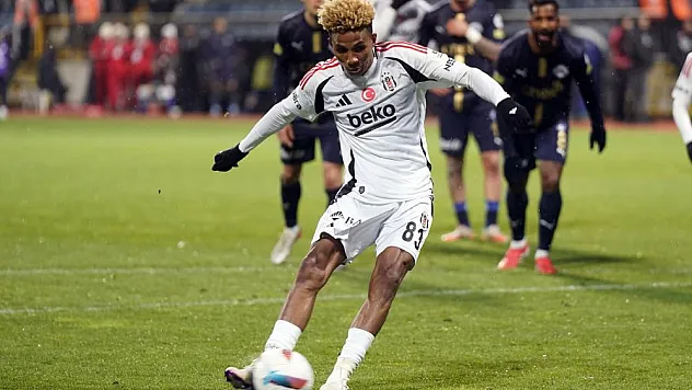 Gedson Fernandes bu sezon 10. golünü Kasımpaşa'ya attı