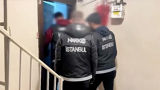 880 kilogram uyuşturucu ele geçirildi