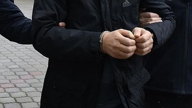 İstanbul merkezli 4 ildeki FETÖ operasyonunda 20 kişi tutuklandı