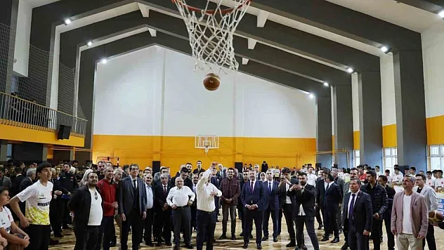ERVA Spor Okulları'nın 52.'si açıldı