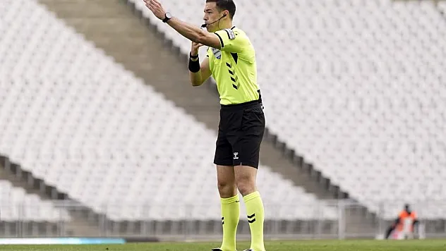 Fenerbahçe - Kayserispor maçını Oğuzhan Çakır yönetecek
