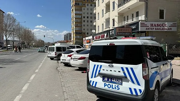 Husumetlisinin iş yerini kurşunladı