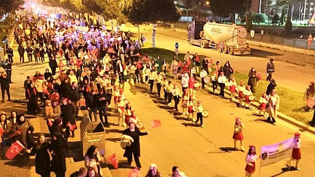 Tekkeköy'de fener alayı